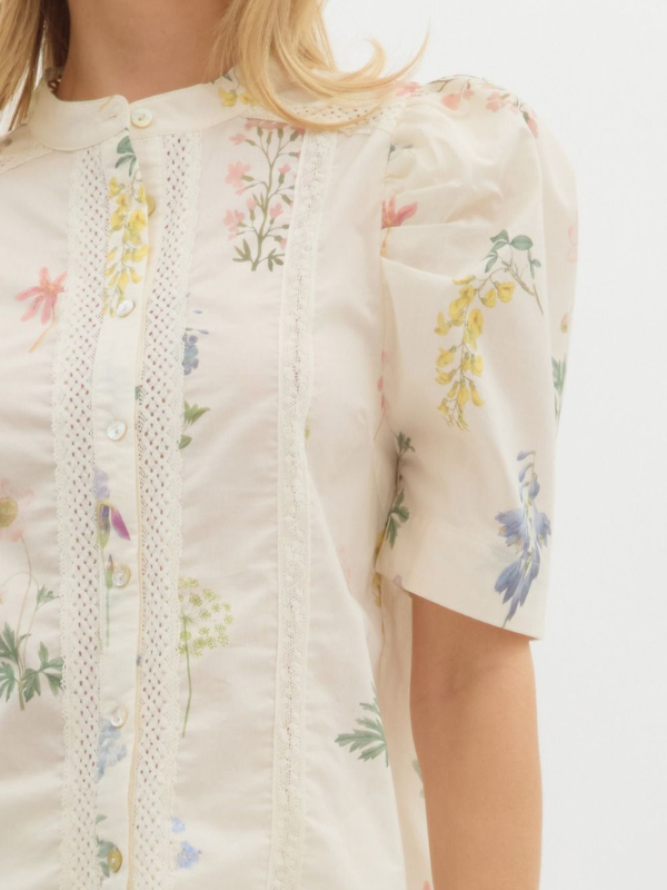 Cream Flower Puff Sleeve Top