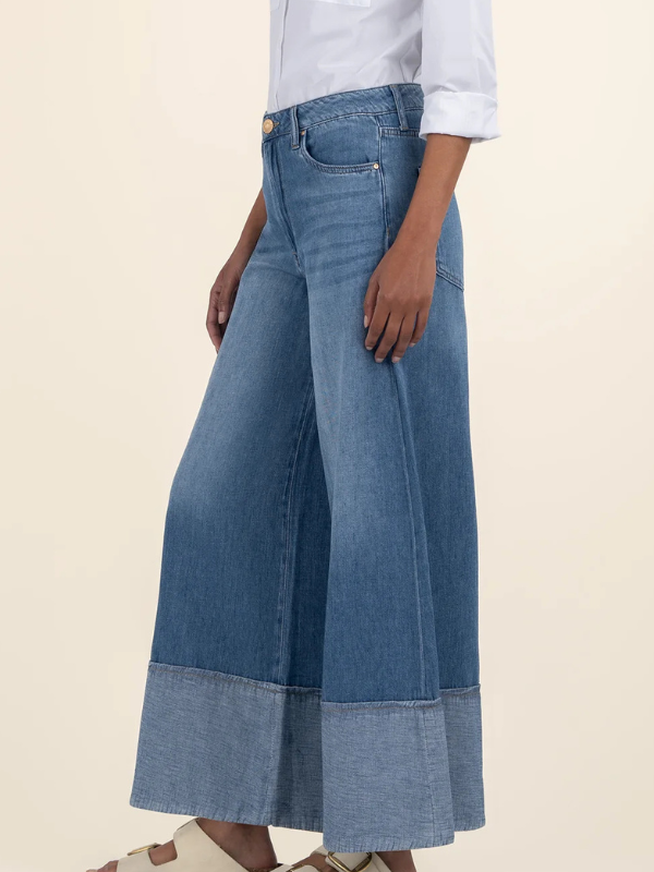 Blake Crop Wide Leg - Medium Wash