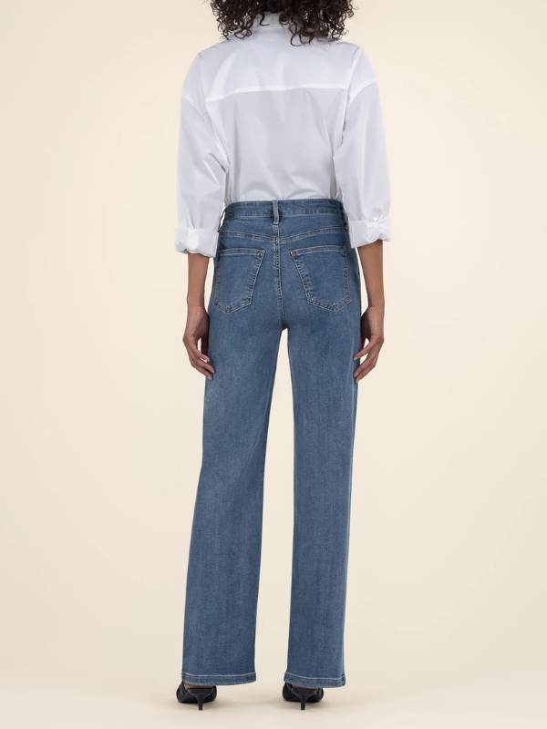 Charlotte - High Rise, Straight Leg - Medium Wash