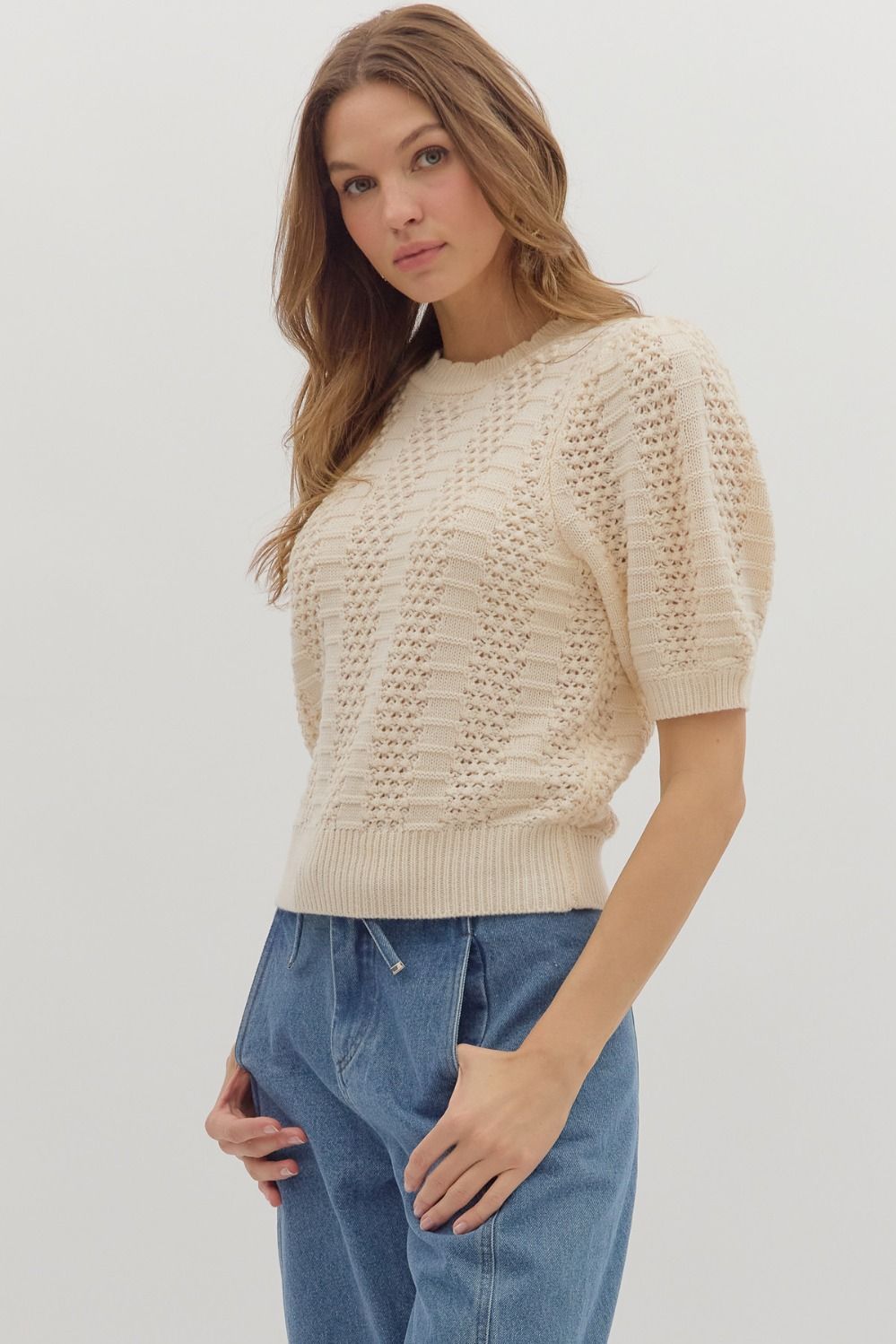 Ecru Short Sleeve Knit Pullover Sweater