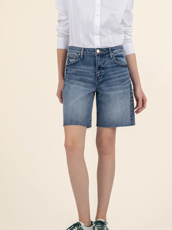 Hailey High Rise - Bermuda - Raw Hem