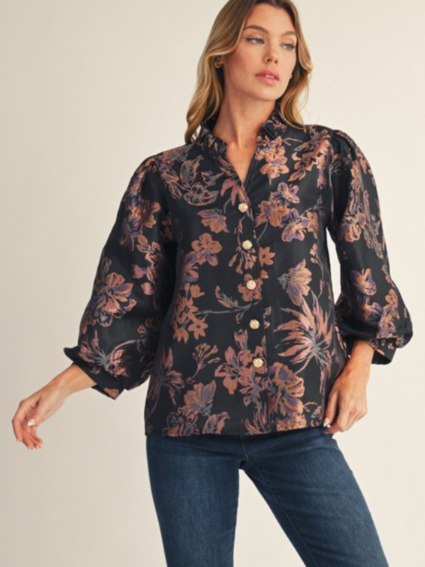 woman wearing mauve and black shirt 